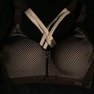 Victoria’s Secret VSX Sport 34B